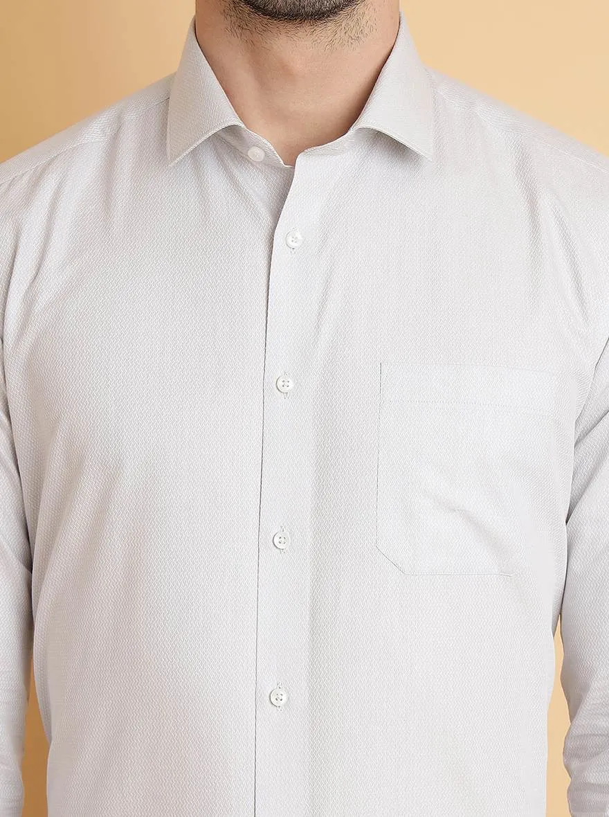 Off White Solid Slim Fit Formal Shirt | Greenfibre